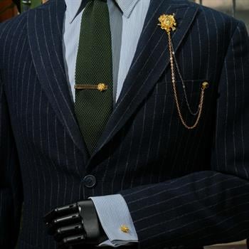 Medusa Figürlü Kravat İğnesi