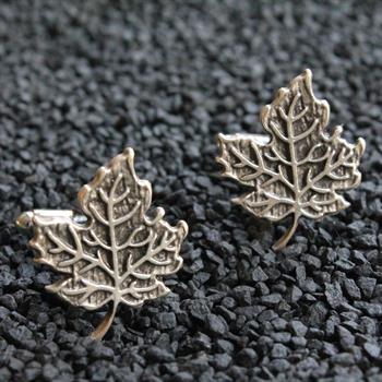 Yaprak Figürlü Klasik Kol Düğmesi