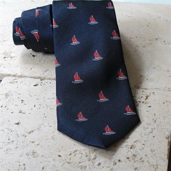 Yelkenli Desenli Lacivert İpek Kravat