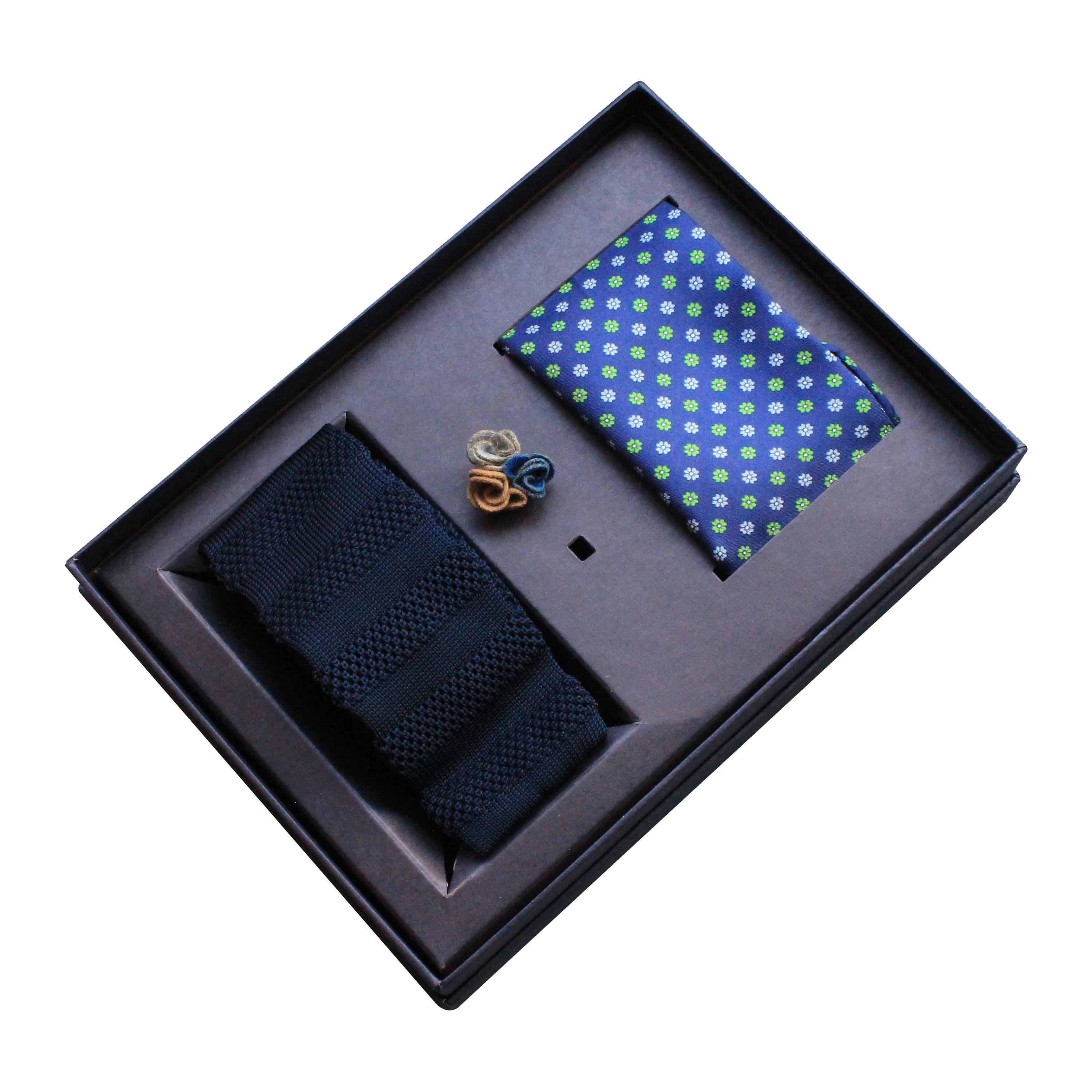 Hediye SetleriCMC2430Kravat Cep Mendili Broş Hediye Seti