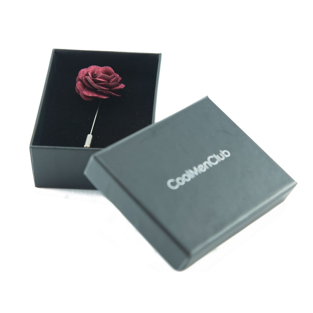 Çiçek Şekilli Yaka İğnesi