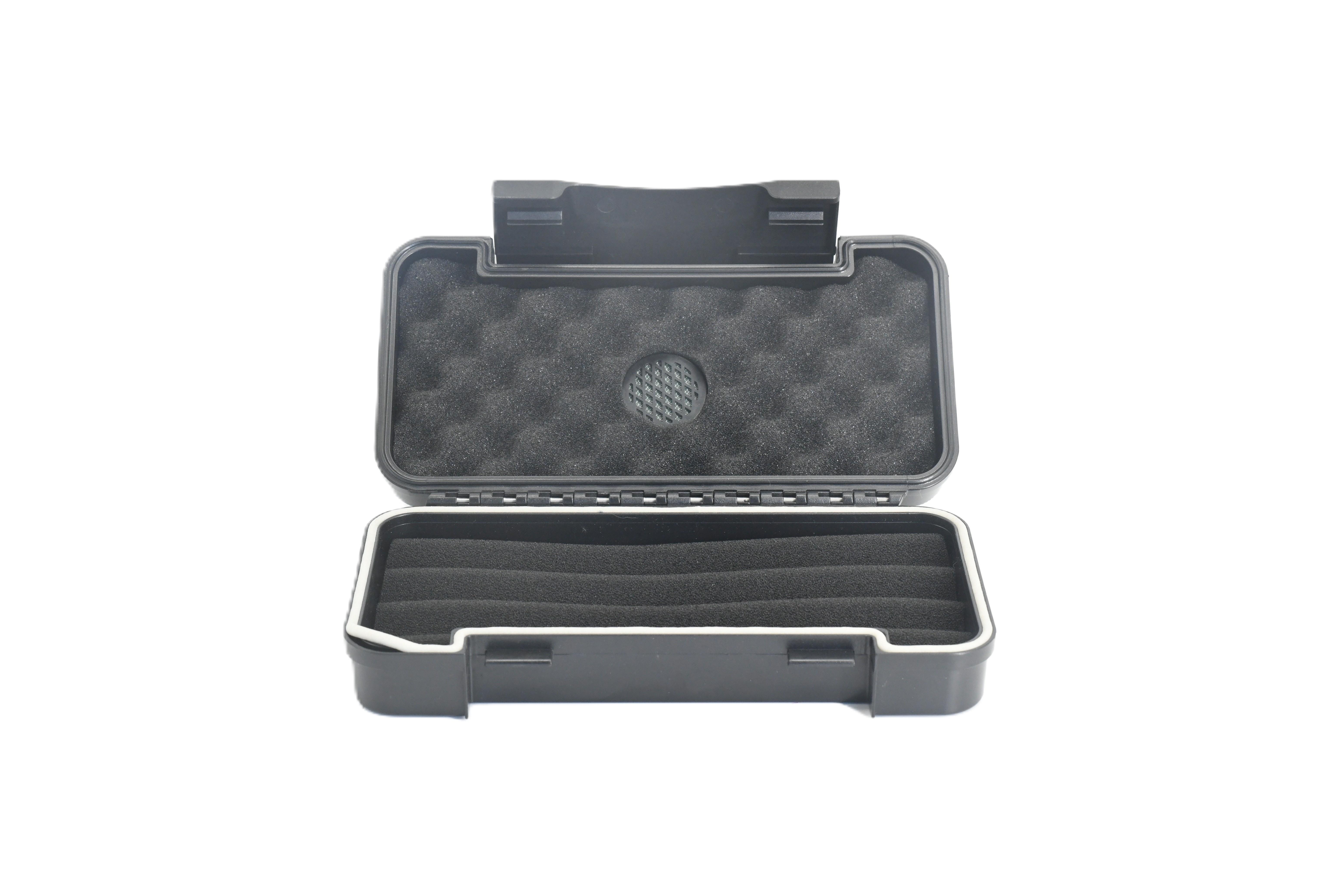 QPH-18 Mini Plastik Seyahat Humidor 