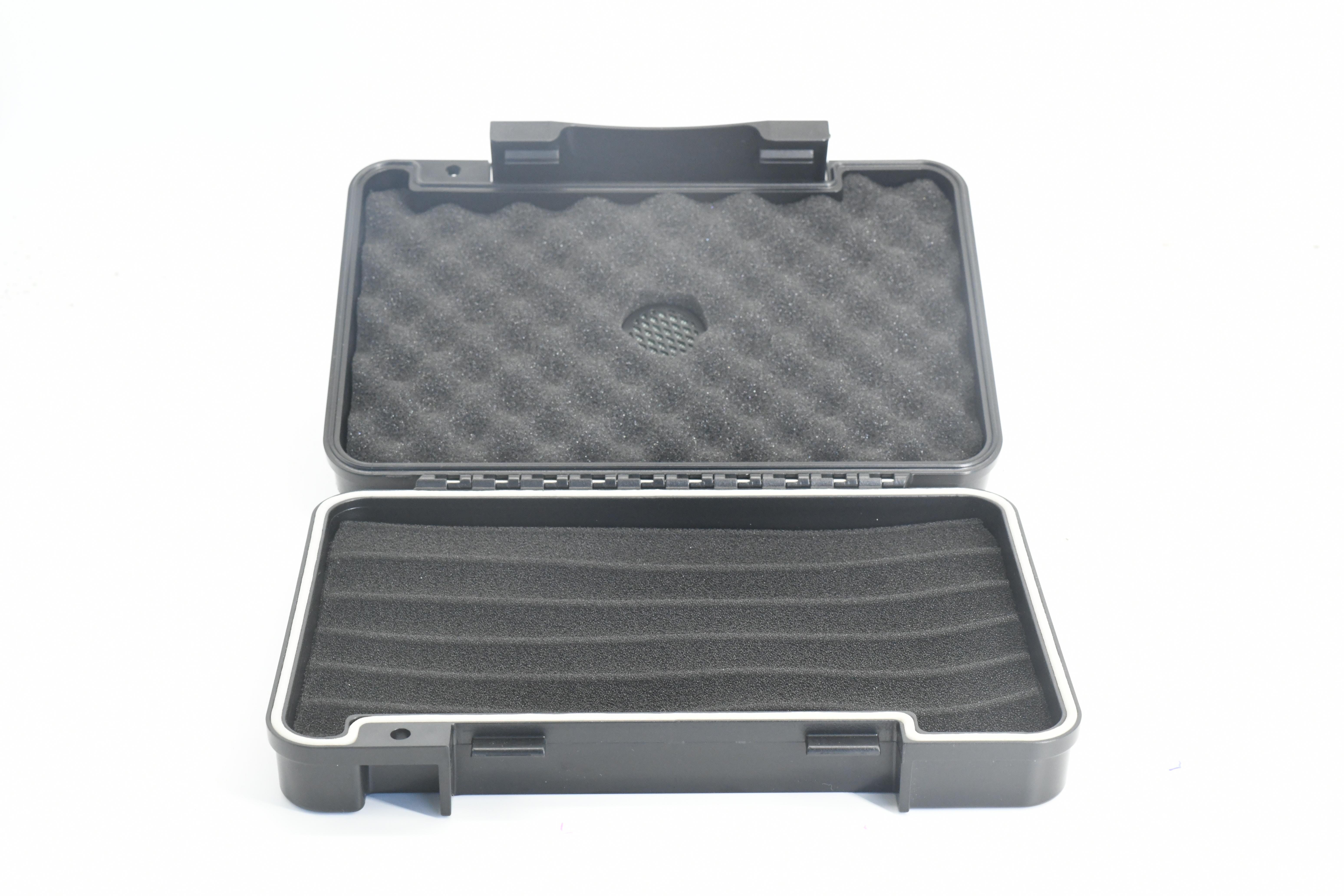 QPH-19 Mini Plastik Seyahat Humidor 
