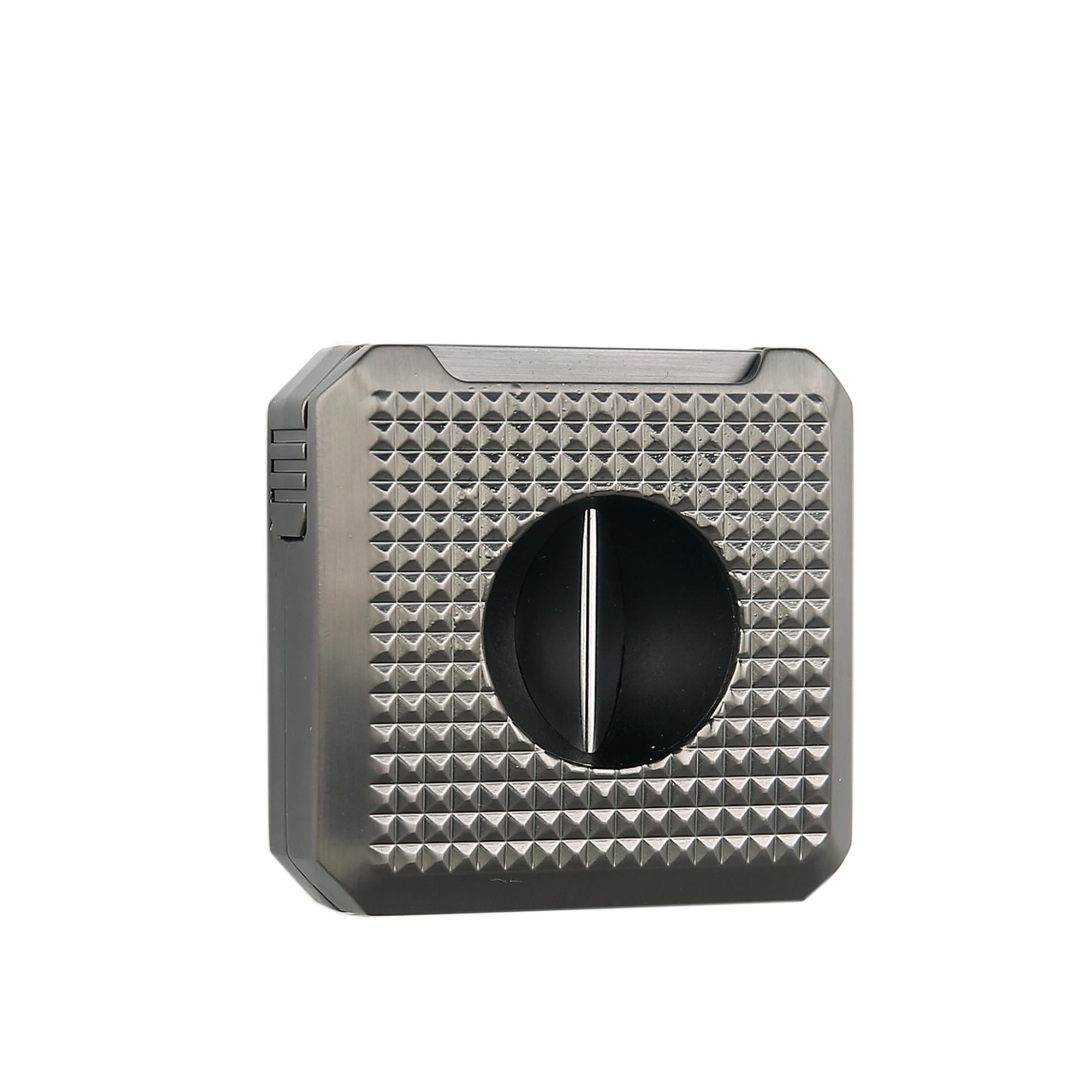 Quantoro QC-16 Delicili ve İğneli V-Kesim Puro Kesici/Gunmetal