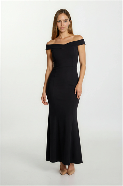 Agrio Eteği Yırtmaçlı Uzun Abiye Elbise SİYAH