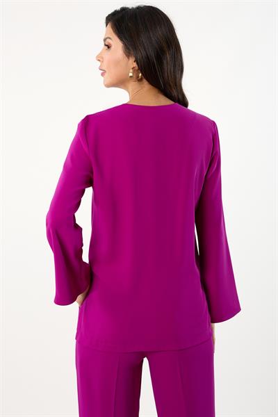 Clake Yakasız V Aksesuar Detaylı Bluz MENEKSE