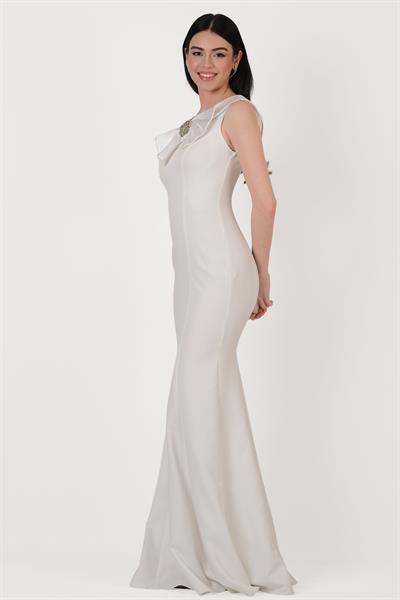 Cruciano Fiyonklu Straplez Yaka Uzun Abiye Elbise EKRU