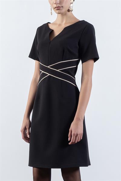 Danella Önü V Yakasız Beli Çapraz Biye Detaylı Elbise SİYAH