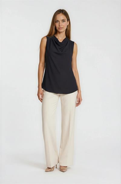 Degaje Yaka Omuz İncili Drapeli Kolsuz Bluz SİYAH