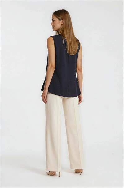 Degaje Yaka Omuz İncili Drapeli Kolsuz Bluz SİYAH