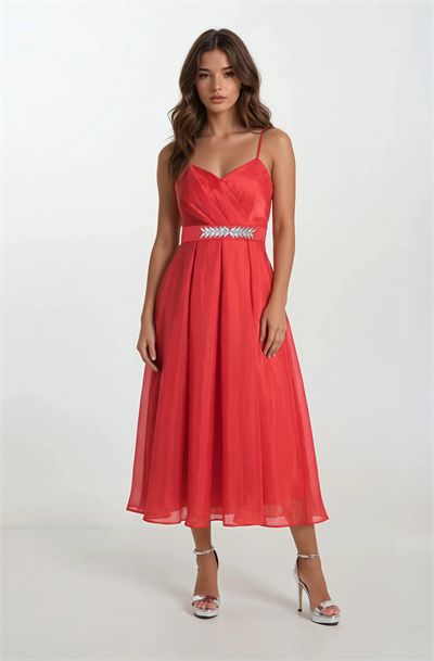 Devaney Kalp Yaka İnce Askılı Taşlı Kemerli Uzun Abiye Elbise KIRMIZI