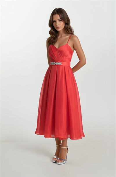 Devaney Kalp Yaka İnce Askılı Taşlı Kemerli Uzun Abiye Elbise KIRMIZI