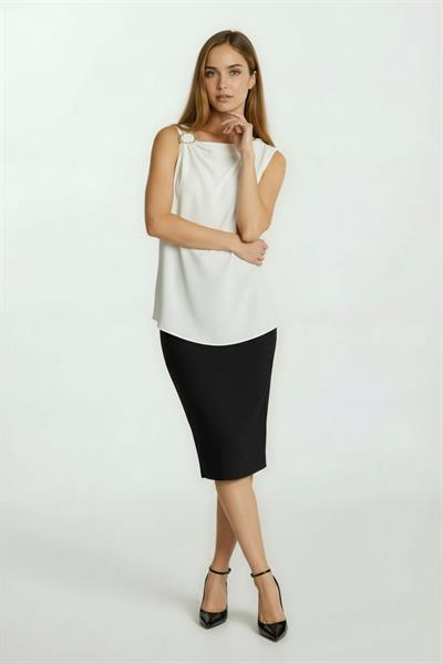 Drapeli Omuz Tokalı Asimetrik Yaka Bluz EKRU