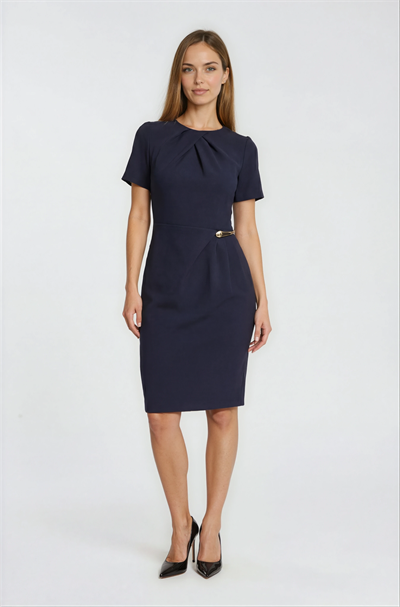 Drapeli Yaka Bel Aksesuar Detaylı Elbise SİYAH