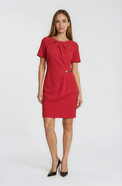 Drapeli Yaka Bel Aksesuar Detaylı Elbise KIRMIZI