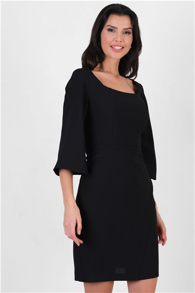 Duplass Kare Yaka Asimetrik Etekli Elbise SİYAH