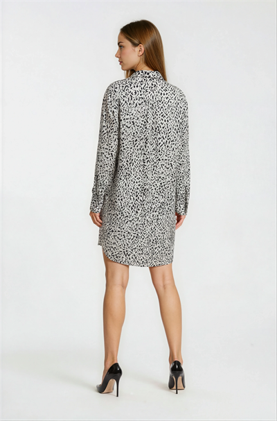 Gömlek Yaka Truvakar Kol Midi Elbise KREM