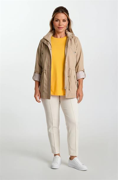 Goudot Kapüşonlu Mevsimlik Parka – Beli Büzgülü, Çıtçıt Detaylı CAMEL