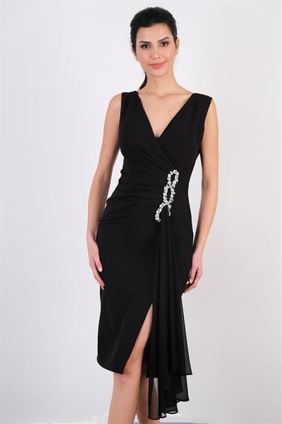 İnelda Kruvaze Yaka Bel Aksesuar Detaylı Midi Abiye Elbise SİYAH