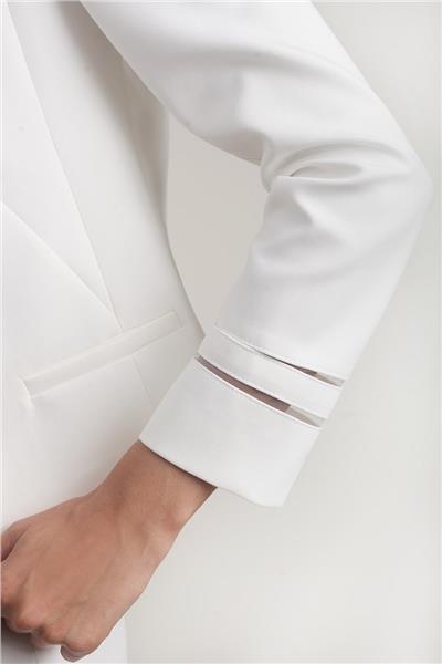 Mariella Yakasız Kol Ucu Tül Detaylı Ceket EKRU