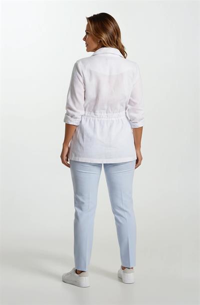 Oriente Dik Yaka Fermuarlı Çıtçıtlı Kaban BEYAZ