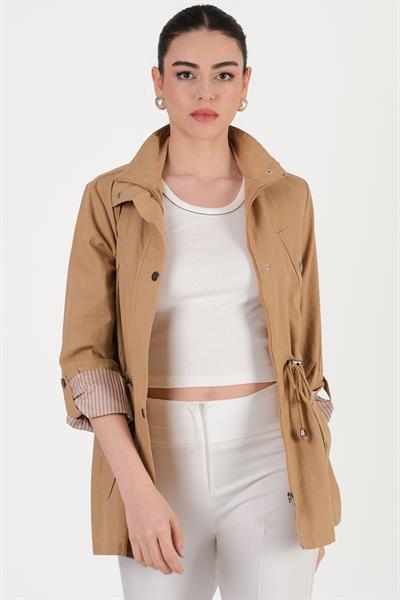Oriente Dik Yaka Fermuarlı Çıtçıtlı Kaban CAMEL