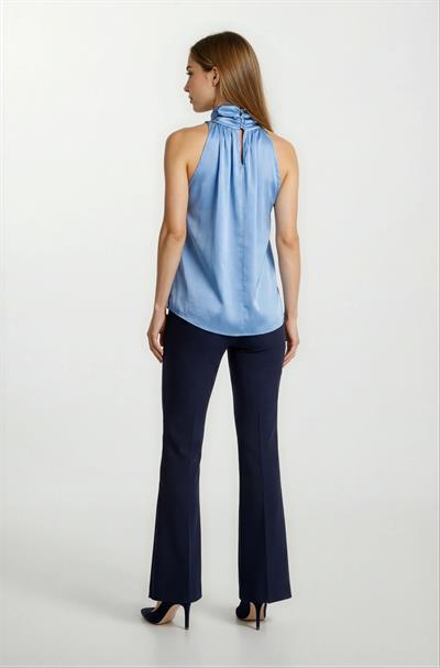 Osmelia Dik Yaka Kolsuz Bluz MAVİ