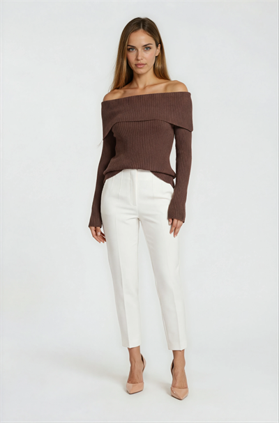 Radcliffe Madonna Yaka Uzun Kol Triko KAHVE