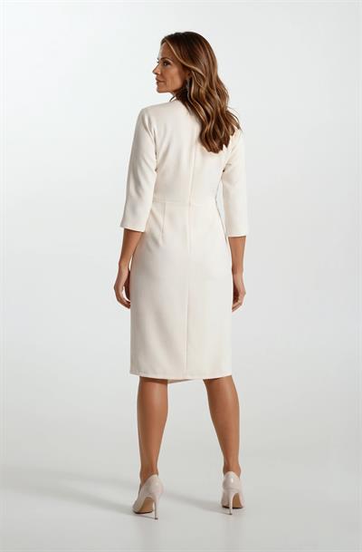 Rinalda Omuzda Pile Belinde İğne Detaylı Yırtmaçlı Elbise KREM