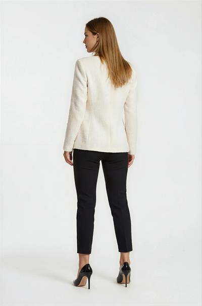 Saldana Klasik Yaka Cep Kapaklı Ceket KREM