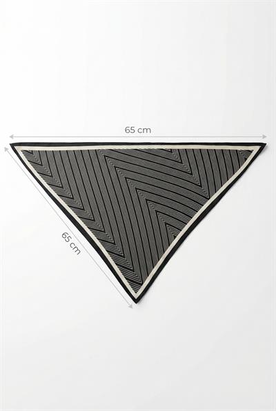 Siyah Beyaz Çizgi Desenli 135x85 Üçgen Eşarp EKRU