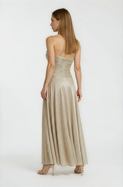 Straplez Simli Gövdesi Drape Detaylı Davet Elbisesi ALTIN