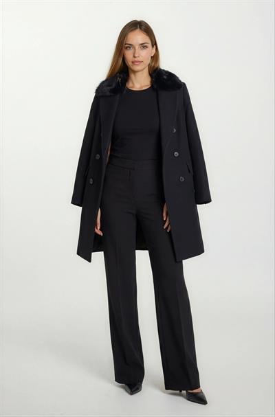 Tortorella Yakası Peluş Kaban SİYAH