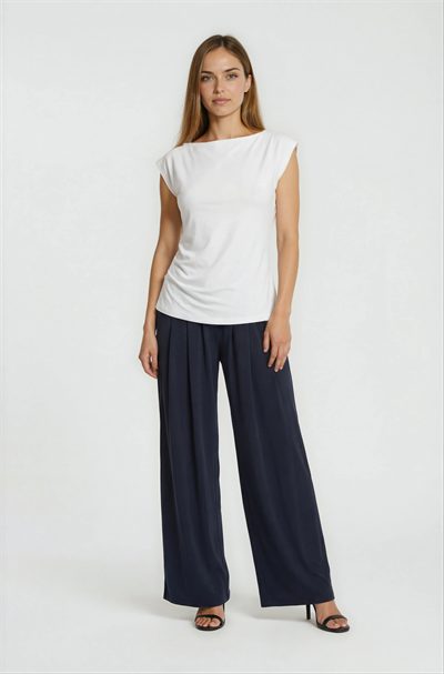 Yan Drape Detaylı Kayık Yaka Bluz EKRU