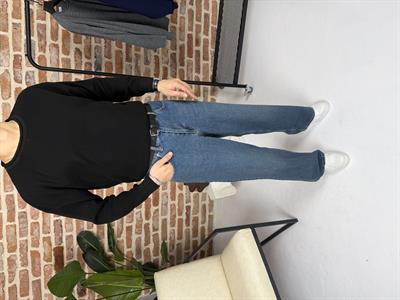 Açık Yaka Triko Kazak Siyah