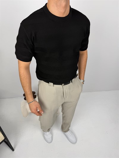 Bisiklet Yaka Şeritli Tişört Siyah