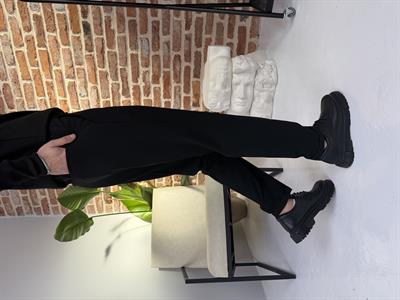 Dil Detaylı Boyfriend Kalıp Duble Paça Kumaş Pantolon Siyah