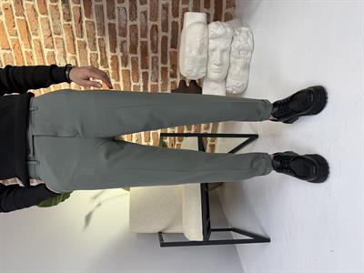 Dil Detaylı Boyfriend Kalıp Duble Paça Kumaş Pantolon Çağla Yeşili