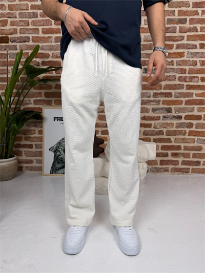 Kendinden Desenli Jogger Eşofman Beyaz