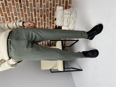 Kendinden Kemerli Kumaş Pantolon Çağla Yeşili