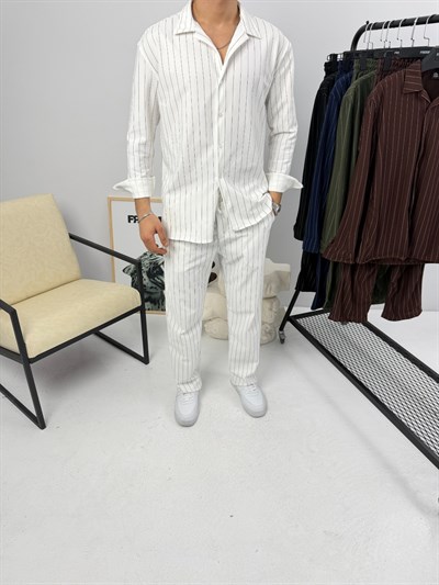 Krep Çizgili Takım Beyaz