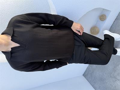 Yünlü Apaş Yaka Triko Kazak Siyah