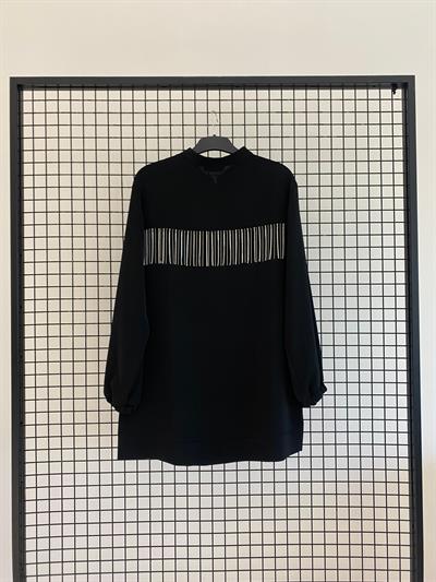 ARMİNE TREND ARKASI PÜSKÜLLÜ TAŞ DETAYLI CEKET 25YT552 - SİYAH