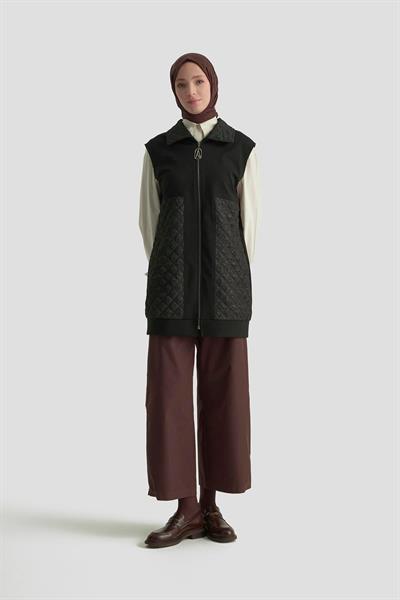 ARMİNE TREND Kabartma Garni Detaylı Fermuarlı Yelek Siyah 25KT540