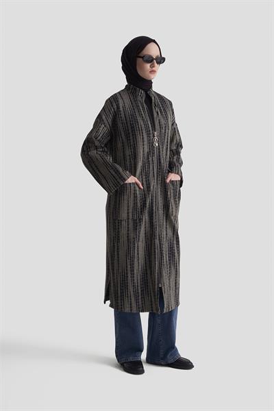 Armine Trend Kendinden Desenli Sim Detaylı Boydan Fermuarlı Cepli Giyçık Siyah 25KT547