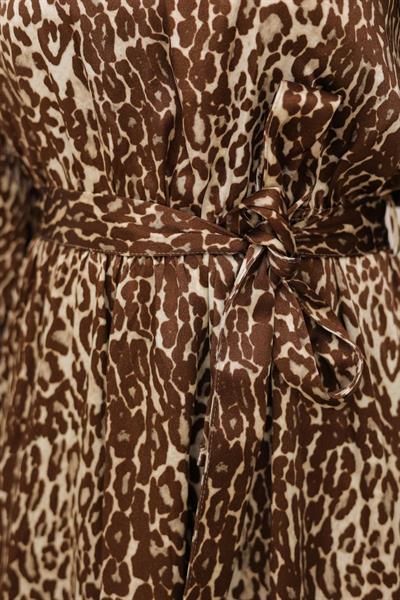 ARMİNE TREND Leopar Desenli Beli Kemerli Elbise Kahverengi 24KT904