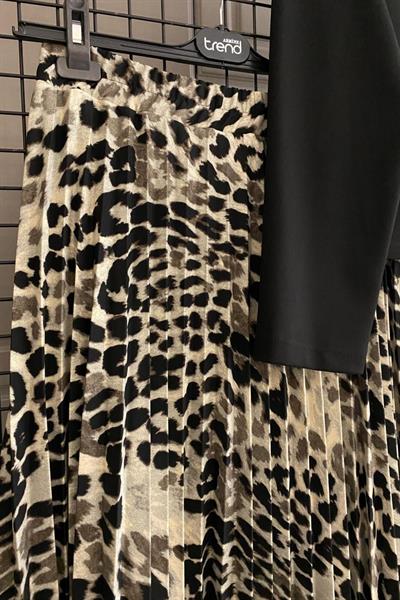 ARMİNE TREND LEOPAR DETAYLI TAKIM - 24KT648