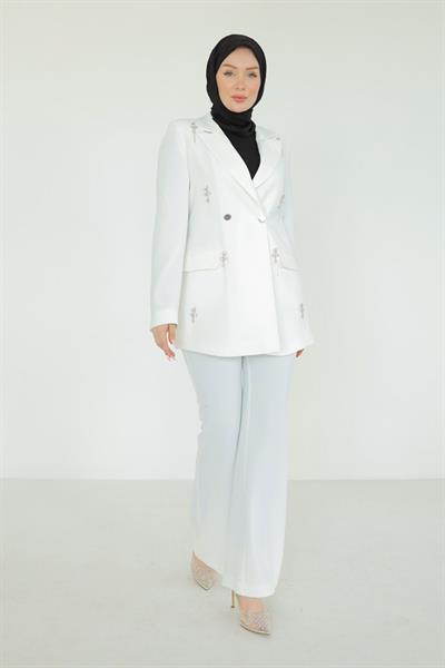 ARMİNE TREND TAŞ DETAYLI TAKIM BEYAZ 25YT629