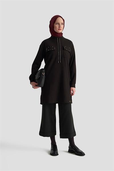 Cep Kapağı Taş Detaylı Taşlı Bağcıklı Crep Tunik Siyah 25KT451 Armine Trend