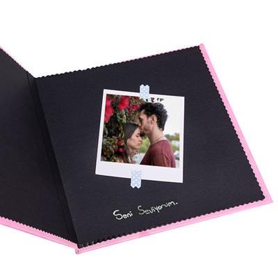 Pembe Anı Defteri 20 Adet 10x10 Cm Solmaz Fotoğraf Baskı, Beyaz Jel Kalem ve Bant Hediye (kendin tasarla, yapıştır, oluştur ) 